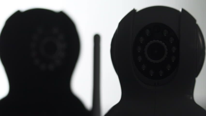 Close up to Wireles security camera turn on light/ With infra red Leds in dark