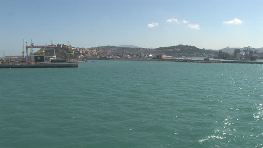 Leaving the coast by boat for a cruise