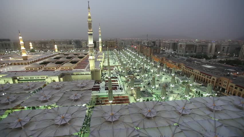 al masjid al nabawi opening umbrellas timelapse Royalty-Free Stock Footage #29144521