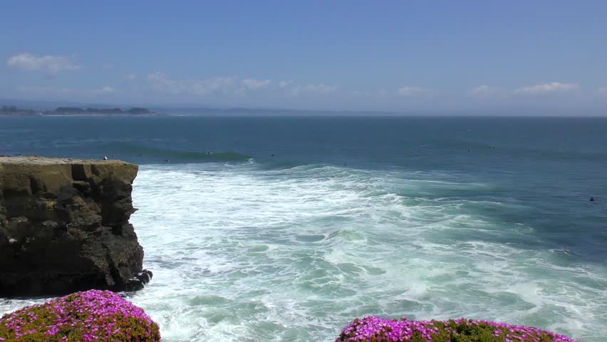 Santa Cruz, Steamer Lane West Side, California, USA. Steamer Lane is a famous surfing location in Santa Cruz, California, 21st April 2017