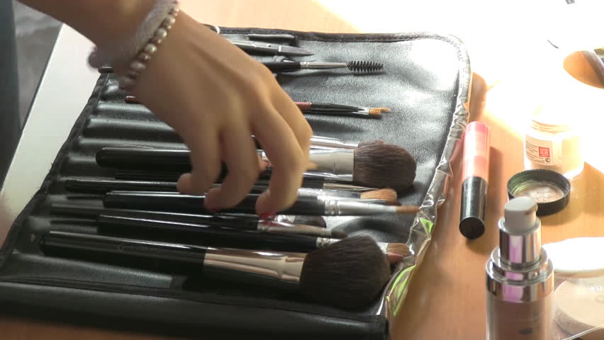 cosmetic brushes
