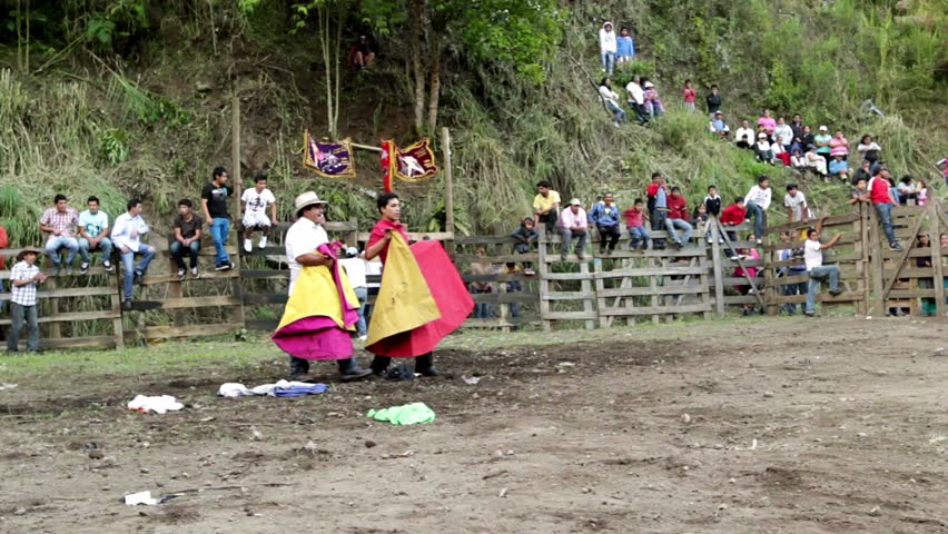 BANOS DE AGUA SANTA,ECUADOR - 28 OCTOBER 2012:Improvised bullfights for the city