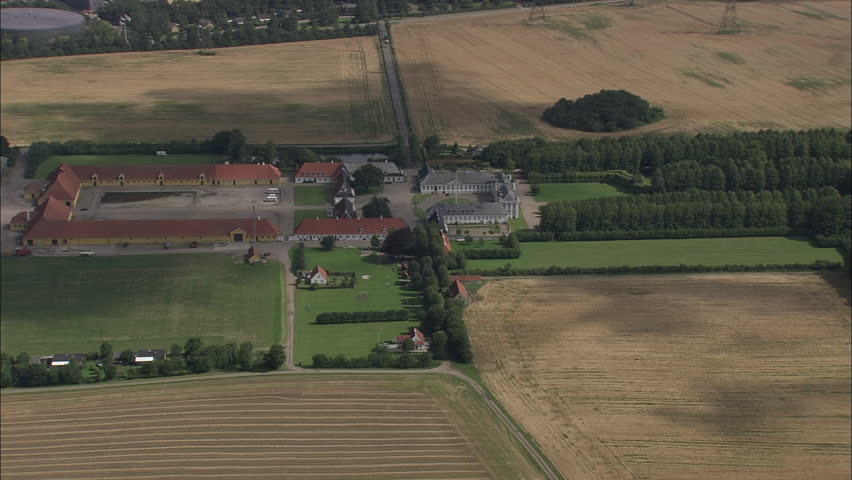 Lerchenborg Slot