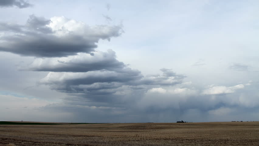 Strange storm clouds over eastern Colorado. HD 1080p time lapse.