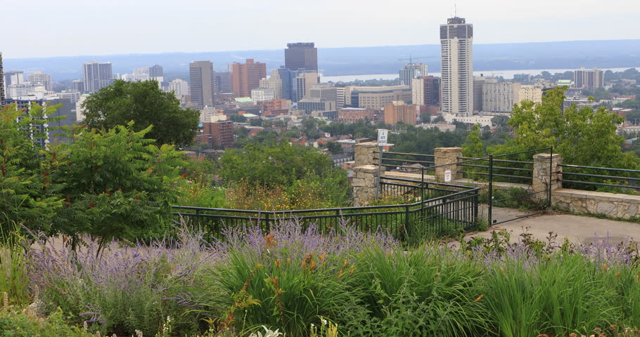 4K UltraHD Hamilton, Canada skyline with flowers in front