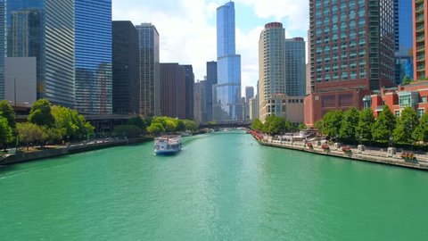 CHICAGO, IL, USA - AUGUST 4, 2017: Aerial tour of the Chicago River 4k 60p