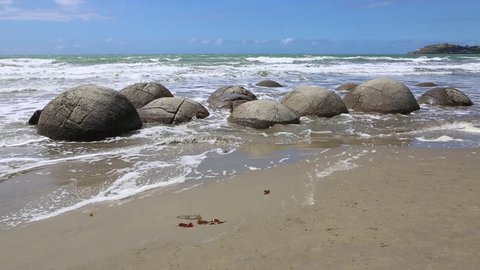 Spherical Rocks On Koekohe Beach Stockvideos Filmmaterial 100 Lizenzfrei Shutterstock