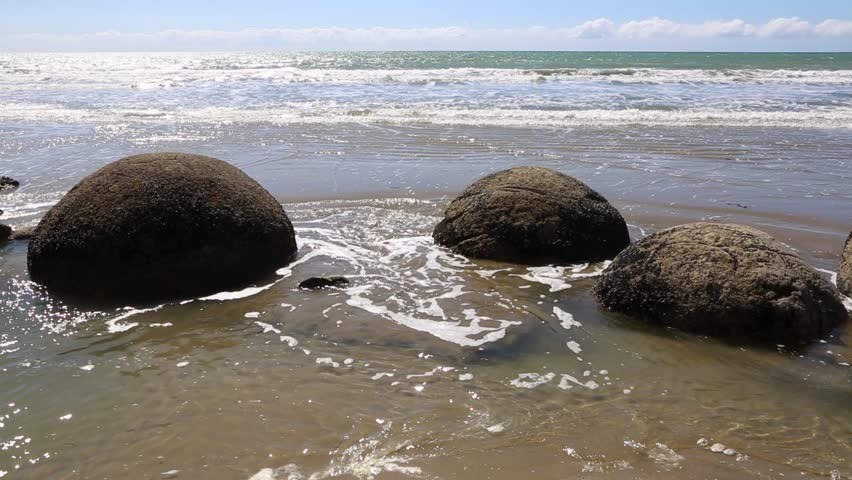  Moeraki Boulders in water - New Zealand