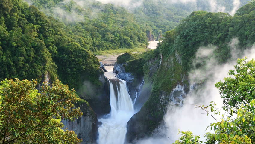 San Rafael Falls, The largest waterfall in Ecuador, time lapse zoom out