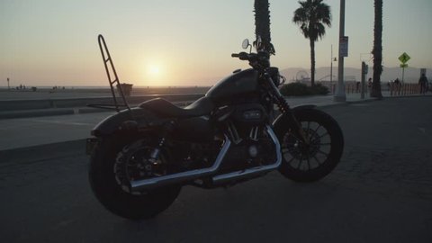 Harley Davidson Motorcycle in Venice Beach, California / 09.09.2017