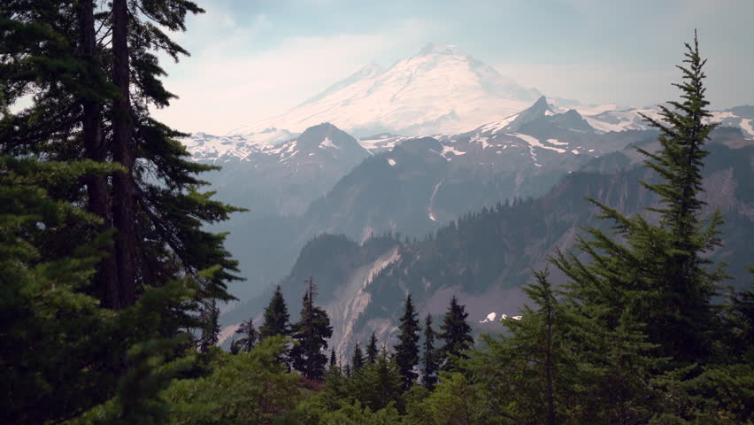 Mt. Baker, Washington State, 4K, UHD. The peak of  Mt. Baker. Washington State. USA.5


