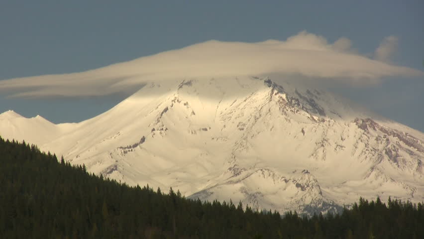 Mount Shasta Cloudscape Time lapse closeup