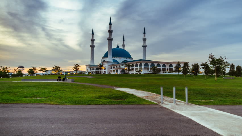 masjid bandar dato onn