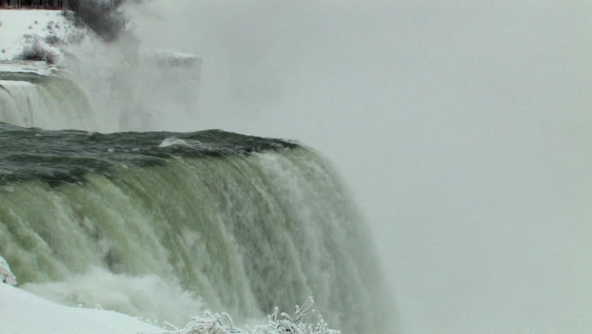 The crest of the American falls, as seen from the American side in Niagara