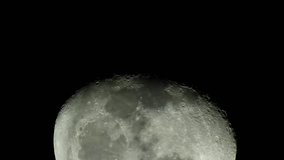 Moon Motion / The Moon is an astronomical body that orbits planet Earth, being Earth's only permanent natural satellite