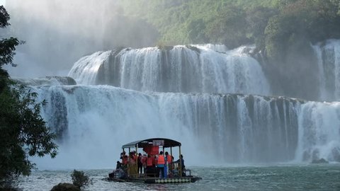 Banyue or Ban Gioc waterfall along Vietnamese and Chinese board..