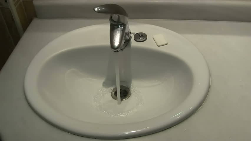 bathroom sink water doesn& 39
