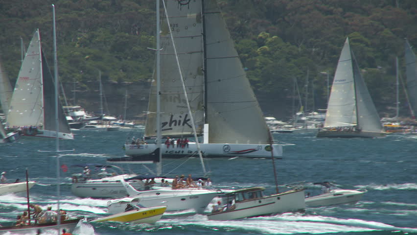 SYDNEY HARBOR- DECEMBER 26: Ichi Ban races out of Sydney Harbor during the 