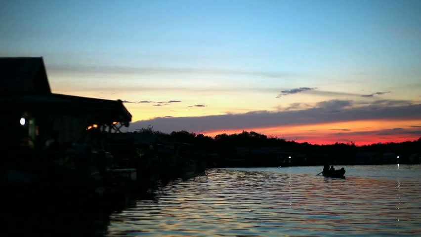 Sunset view from cruise on Tonle Sap lake, Siem Reap, Cambodia pov.Æ