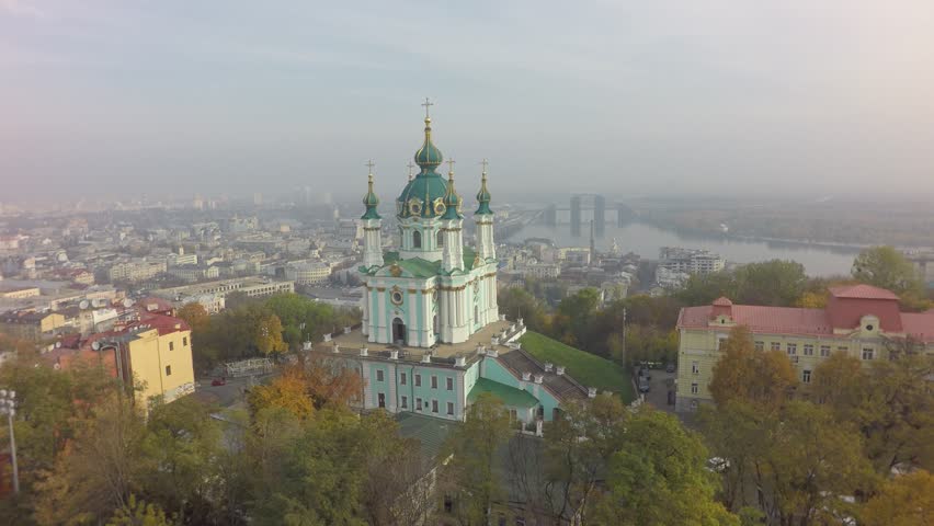 Андреевская Церковь в Киеве интерьер