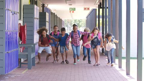 Kids Running To Camera In の動画素材 ロイヤリティフリー Shutterstock Kids Running To Camera In の動画素材 ロイヤリティフリー Shutterstock