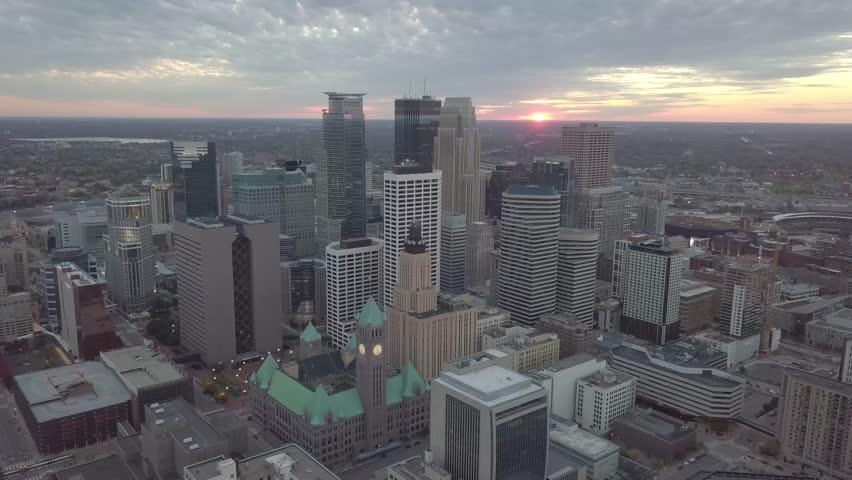 Downtown Minneapolis - Skyline - Sunset