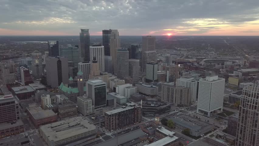 Downtown Minneapolis - Skyline 