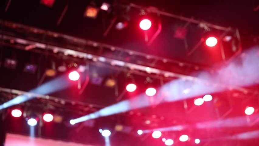 Staged video. Софиты на сцене. Фон софиты. Софиты на сцене картина маслом.