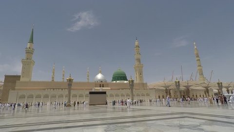 20 may  2017 Umrah,Masjid Al Nabawi or Nabawi Mosque (Mosque of the Prophet) in Medina, accelerated , 