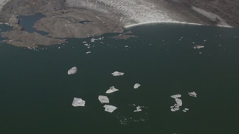 Aerial view of ice bergs drifting in glacier lake in Kluane Nationalpark