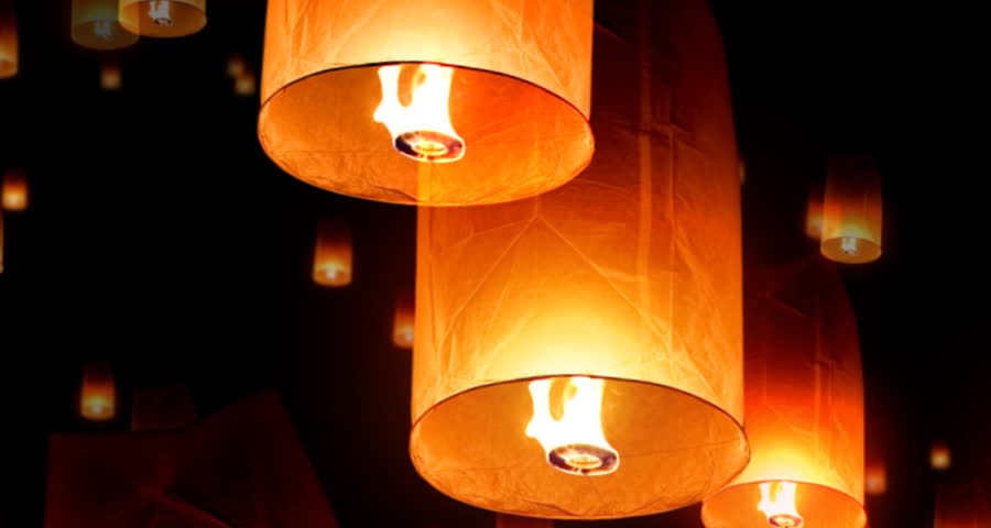 floating fire lanterns