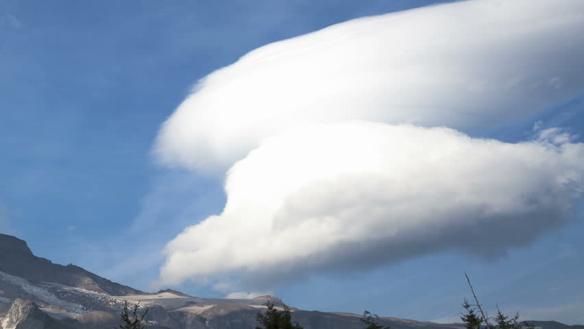 Timelapse of clouds passing the peak of Mt Rainier 