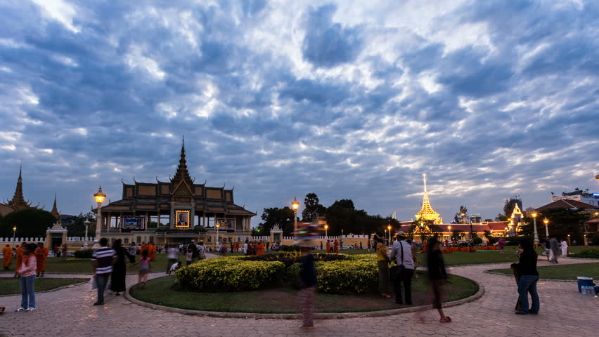 PHNOM PENH - JANUARY 17: Timelapse view of Phnom Penh Grand Palace at Sunset.