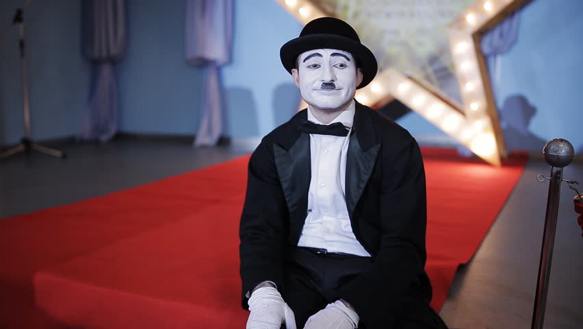 mime shows different emotions his hands 스톡 동영상 비디오(100% 로열티 프리) 32916106 | Shutterstock