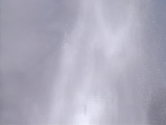 eruption Old Faithful in Yellowstone National Park - close up top