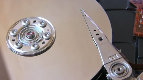 Harddrive starting up and seeking. With Sound. 