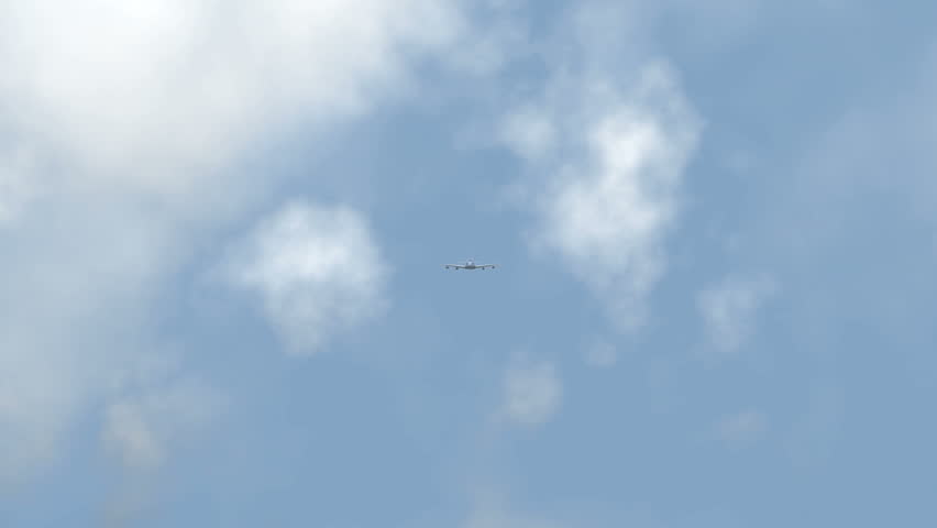 A 747 flying directly at the screen before veering off left. (animation)