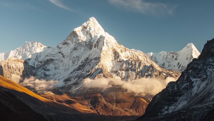 Ama Dablam. Nepal Himalaya. Royalty-Free Stock Footage #33564034