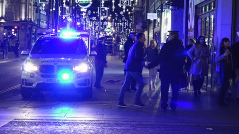 UK Nov 2017 - Police cordon suspect terror incident on Oxford Street in London.