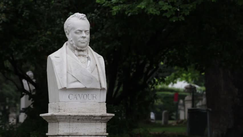 Statue of Italian statesman Conte di Camillo Benso