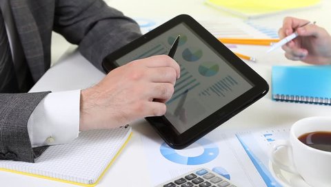 Market Analyze using digital tablet