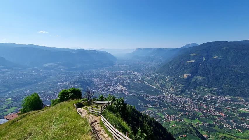 Hiking to the Mutkof and Hochmuth near Meran on the Meran Highpath South Tyrol.