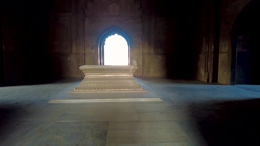 Grave of Safdarjung at Safdarjung