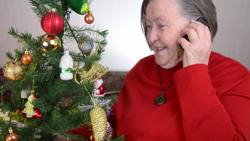 what to buy old lady for christmas