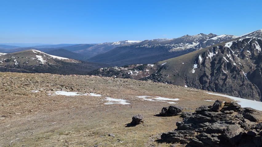 View from the Roger Toll Memorial at the end of the Tundra Communities Trailhead on the Trail Ridge Road in the Rocky Mountain National Park (Estes Park, Colorado, United States of America).