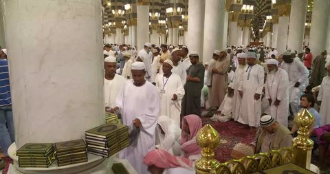 AL MADINAH, KINGDOM OF SAUDI ARABIA, september 2016. Muslims near Nabawi Mosque, DAYS OF HAJJ, pilgrims from over the world praying outside masjid Nabawi.
