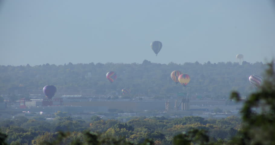 This is a shot of hot air balloons over albuquerque nm.