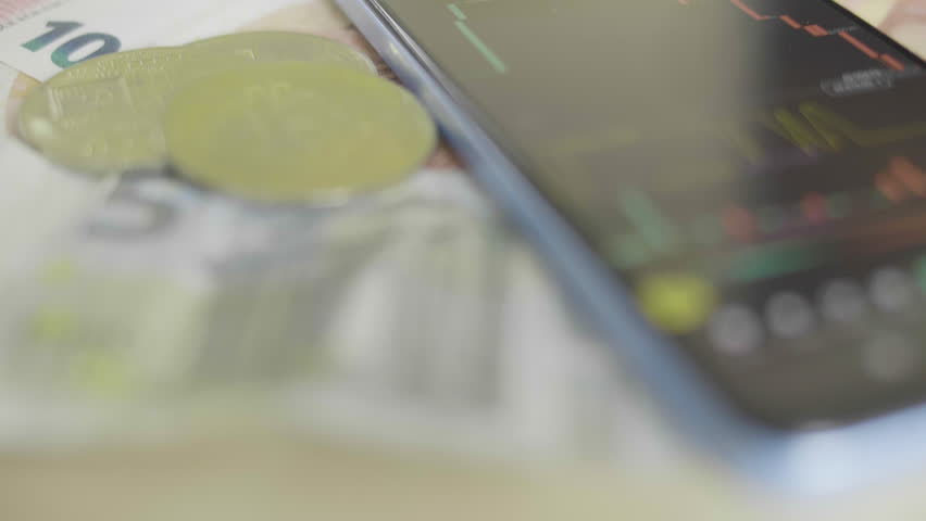 bitcoin, btc, euro, argent liquide, crypto monnaie, etf, argent, trading, actif numérique, finance, devise, banque, affaires, échange, gain, perte, graphique, graphique, pièce, richesse, billet, ordin