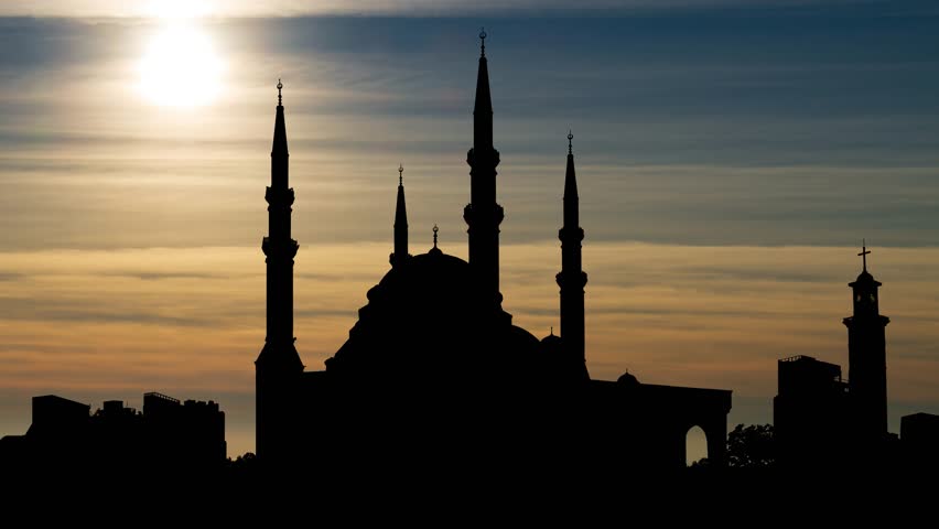 The Mohammad Al-Amin Mosque, a Sunni Muslim mosque located in downtown Beirut, Time Lapse at .Sunset, Lebanon Royalty-Free Stock Footage #3413997809