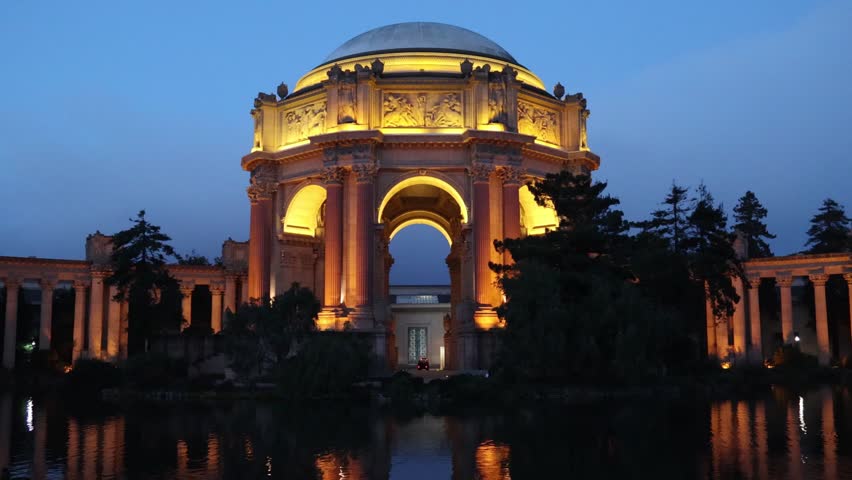 San Francisco Palace of Fine Arts at blue hour